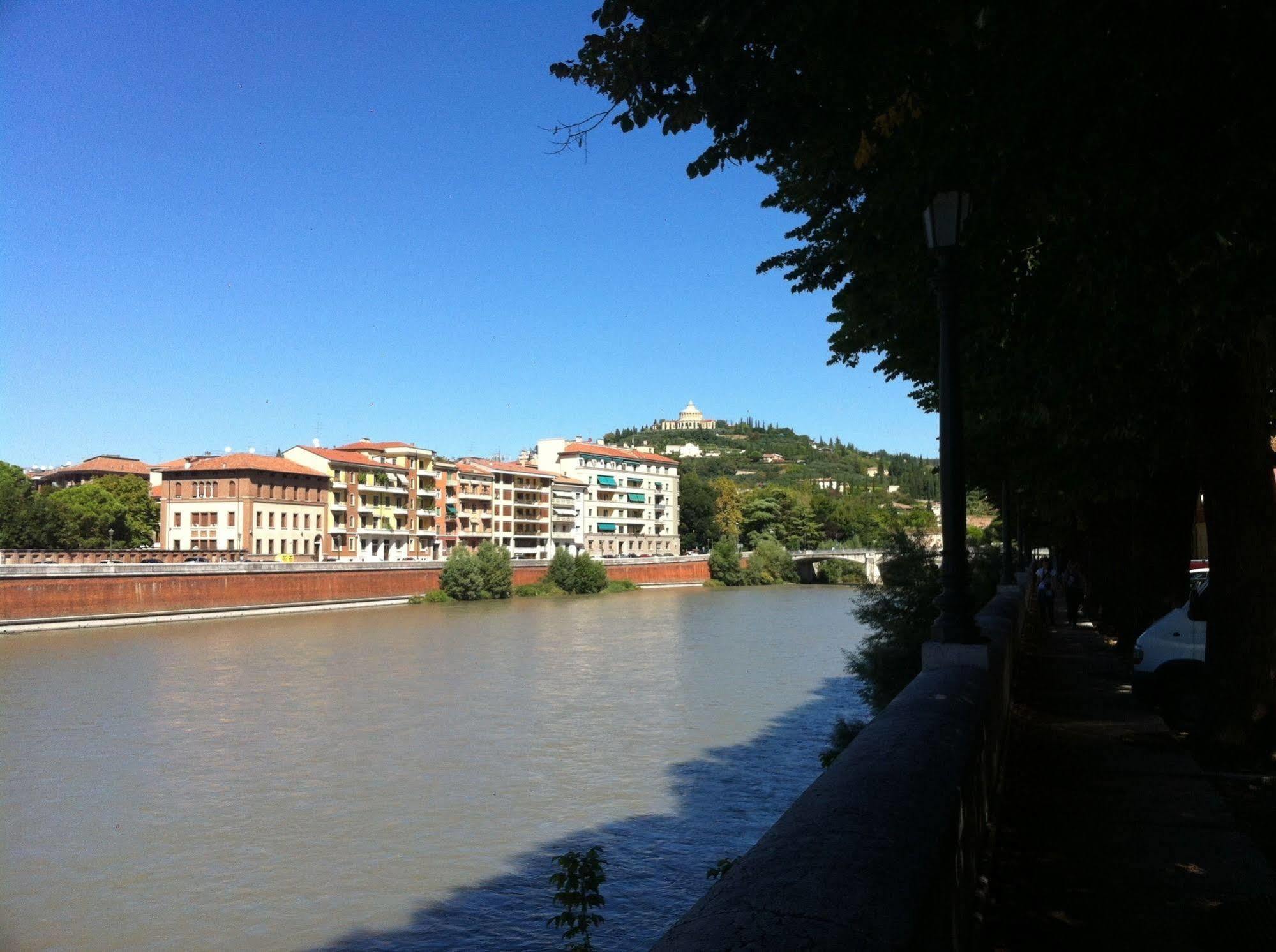 Romeo Design Rooms Verona Exterior foto